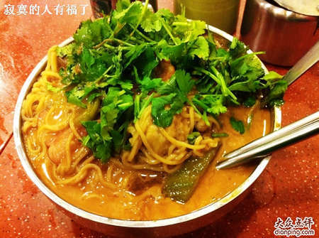 襄阳路人气小吃 天天排队的平民烤鸭