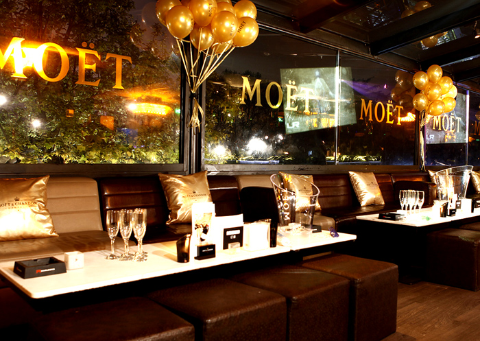 畅享新年金色欢庆时光