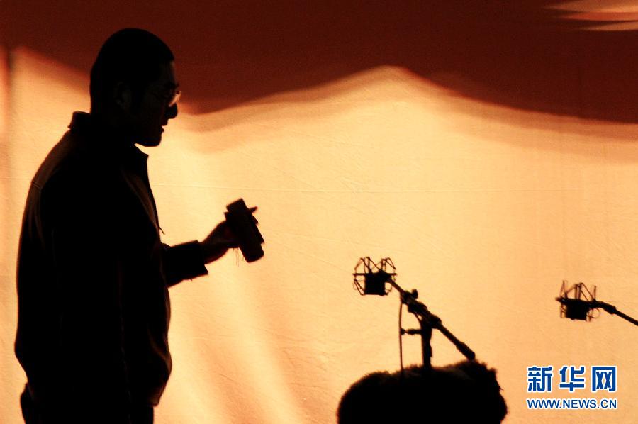 笑声就是力量--品味80后的海派相声