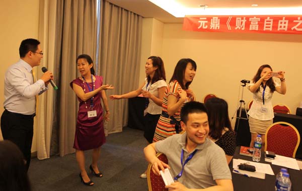 上海白领进补财商 互动式财商教育受欢迎 新