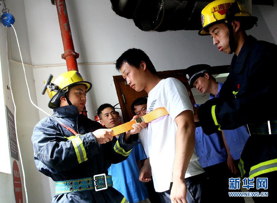 上海:商厦安装缓降器 火灾逃生有保障