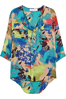 时髦风格衬衫 秀出成熟女人的甜美风情 新华网