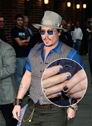 黄磊脚趾变五彩德普涂蓝甲 男星才是美甲控 新