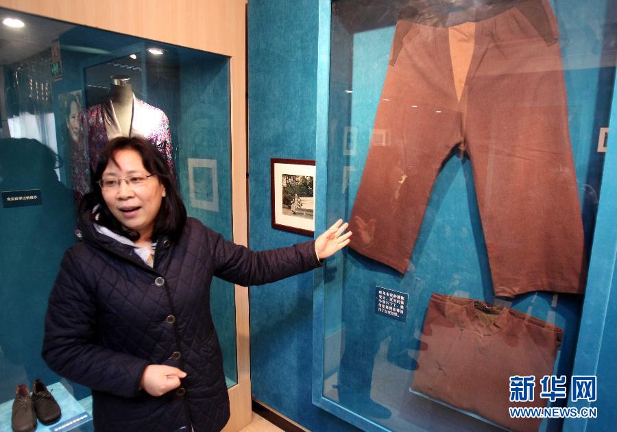（晚报）（1）30余件宋庆龄服饰真品将在沪公开展出