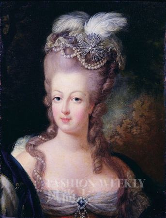 美好蓬蓬裙 重塑浮华挑逗暧昧的束身美学(图) 