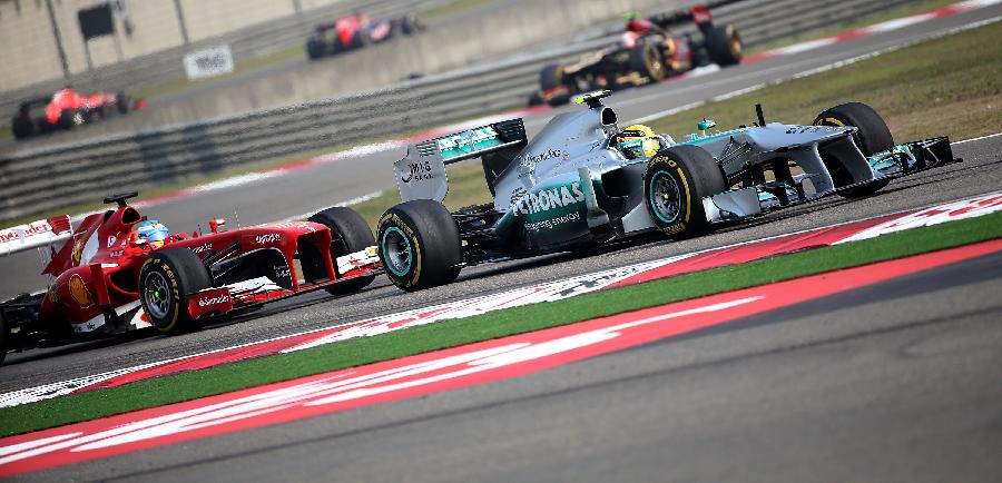 2011年f1上海站 正赛图片_2011年f1上海站 正