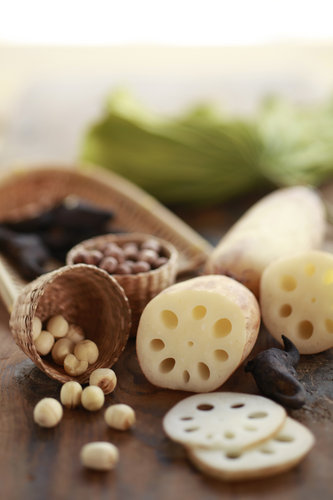 夏热心烦 盘点10种滋补降火食物 新华网上海频