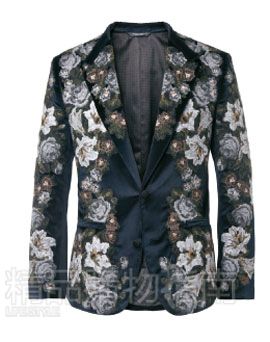 天鹅绒成为全能时尚单品 放下身段更时髦_新华