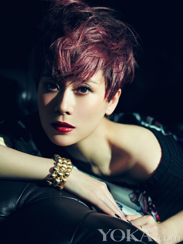 海清宫廷风写真 散发<em>性感女人</em>味_新华网上海频