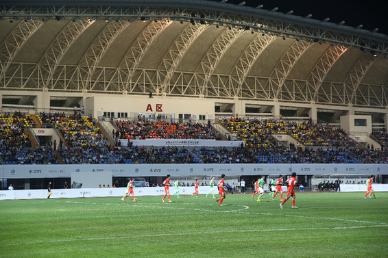 上海大众汽车中德国际足球友谊赛火热开战 新