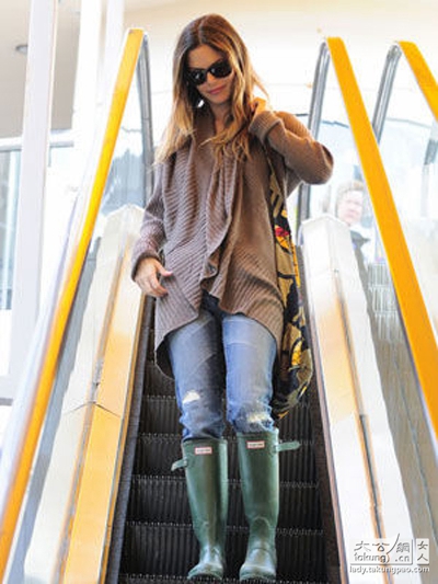 学穿雨靴 酷帅保暖干净时尚样样俱到