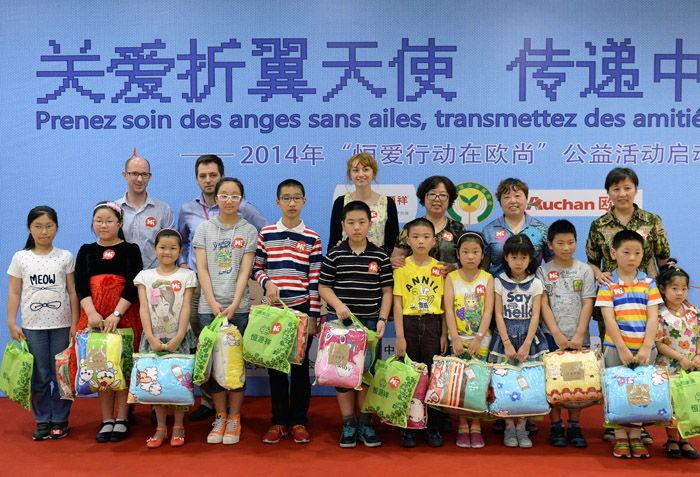 恒爱行动 外籍人士献爱心