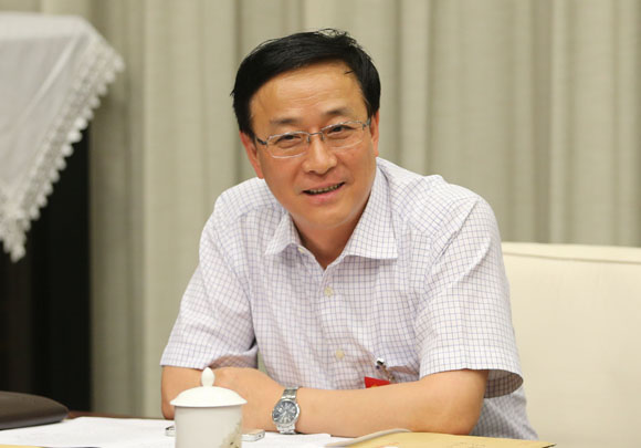 陈克宏:结合科技成果探索推进高校院所人事制