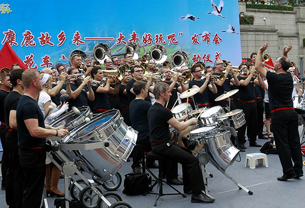 麋鹿故乡在沪叫响大丰好玩呢