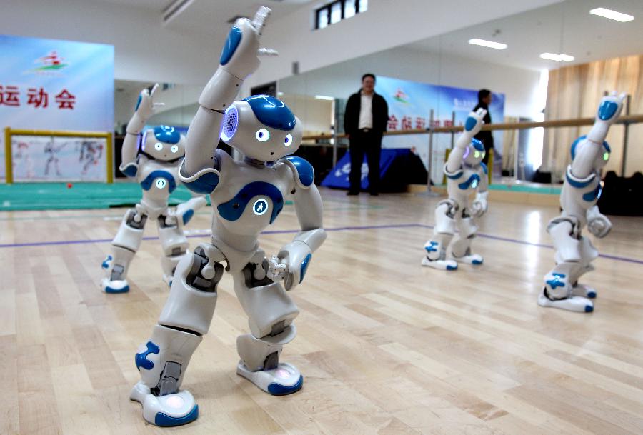 上海交大校运会机器人大比武 师生秀创意