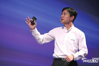 有钱任性!中国十大富豪一半都在玩电影 新华网