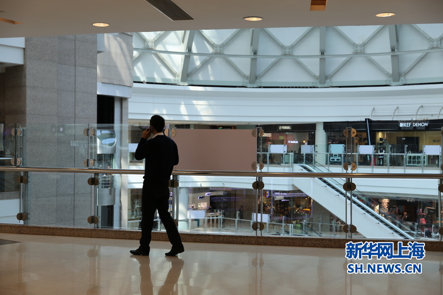 徐家汇港汇恒隆广场中庭加高玻璃