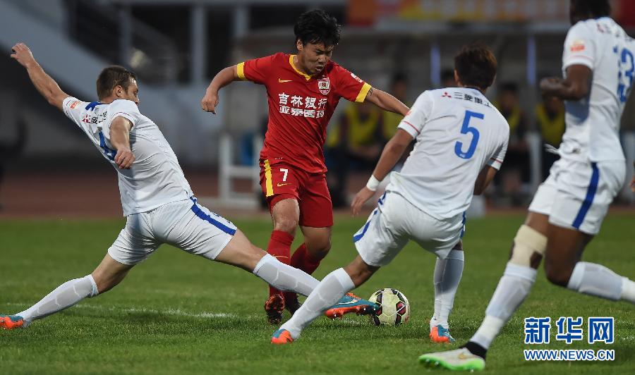 中超:长春亚泰胜上海申花 石家庄永昌平上海上