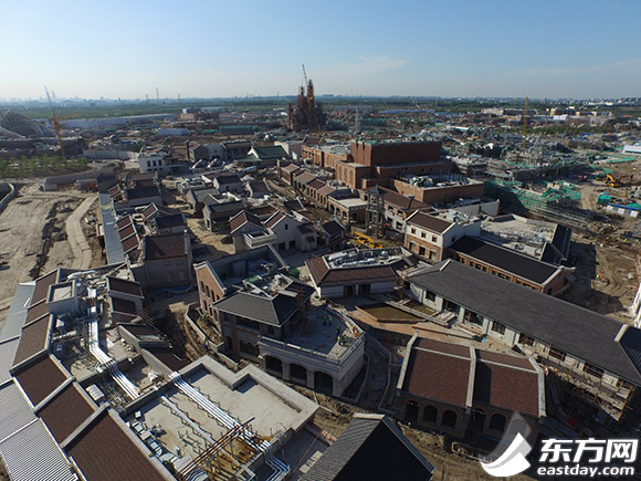 上海迪士尼餐饮娱乐区初具规模 知名品牌将入