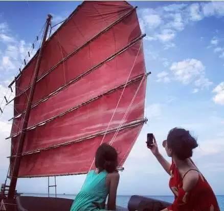 王菲谢霆锋:说她拿下小鲜肉 不如说小鲜肉高攀