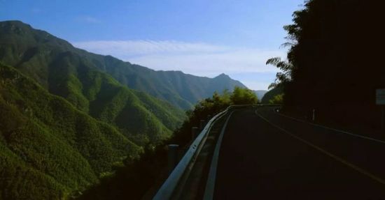 天荒坪盘山公路