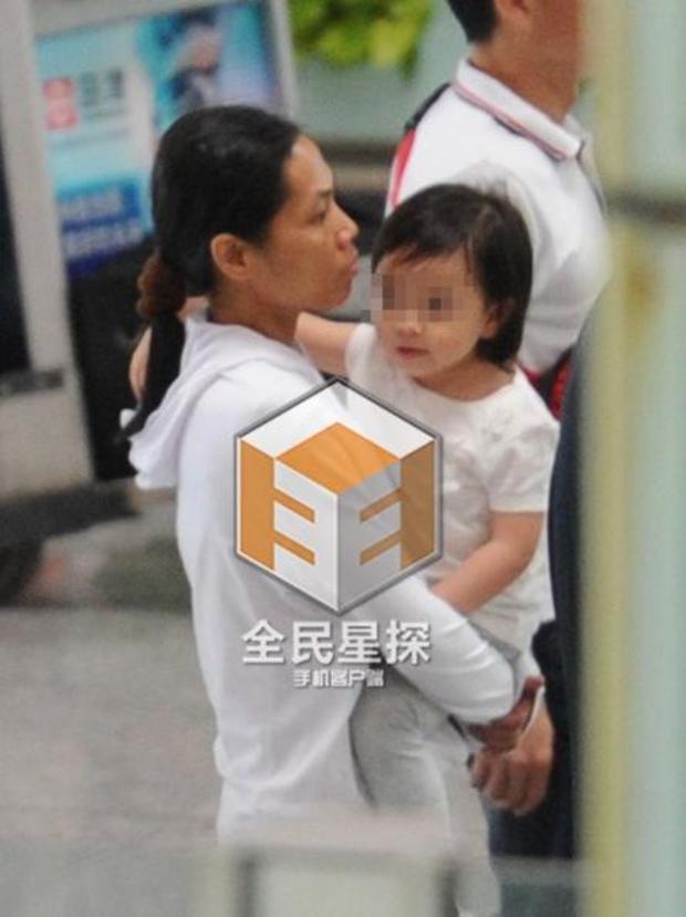 曝刘德华爱妻怀二胎 50岁朱丽倩已有4个月身孕