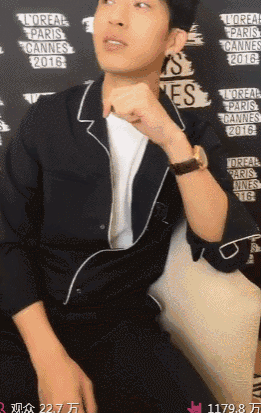 井柏然的精神支柱是周迅 李宇春未来想当导演-新华网