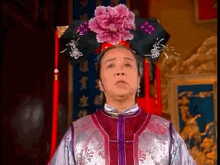 然而私底下她就是一个乐呵呵的慈祥老太,会搭著班车逛超市,会在尾