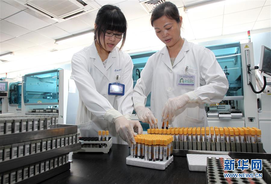 上海医改:区域化医疗集中检测显成效