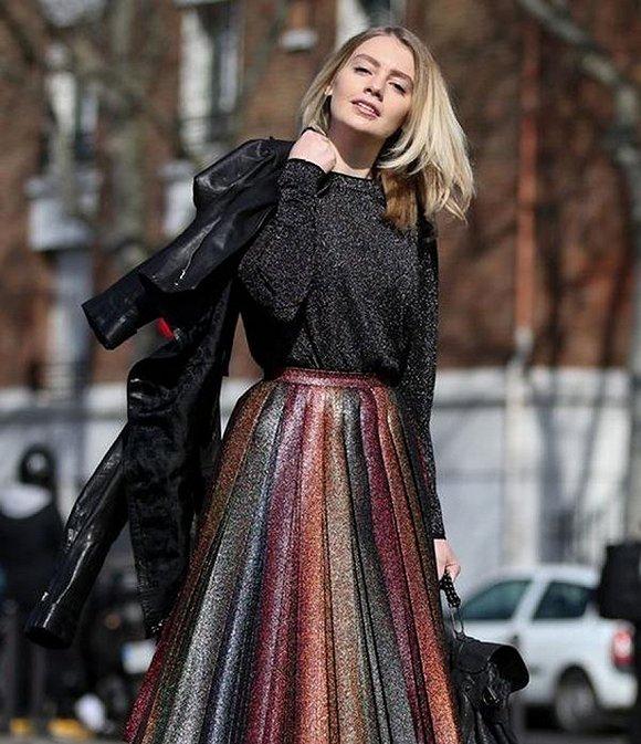 没有金属色百褶裙 总觉得衣柜少了什么