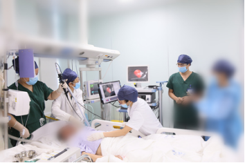 上海蓝十字脑科医院:ICU危重症患者,关于纤支