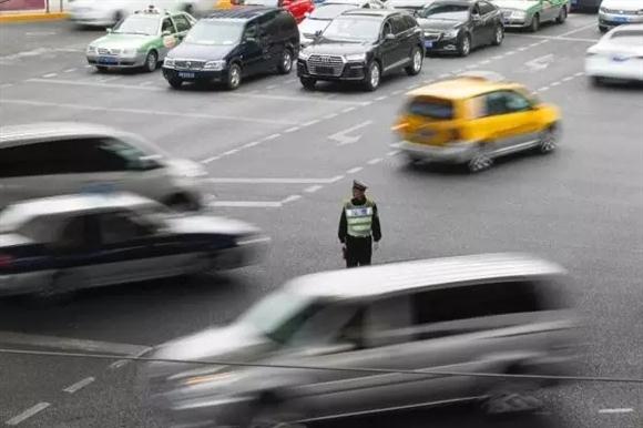 再见2016 在上海的你习惯这些事情了吗?