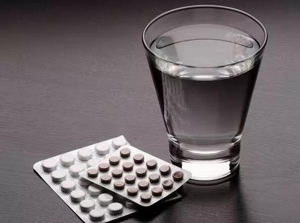 药,到底该饭前吃还是饭后吃?专家这样说…