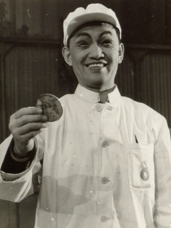 90岁滑稽名家吴双艺去世,上海滑稽双字辈仅