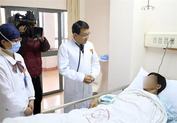 上海实施国内首例艾滋病人心脏外科手术
