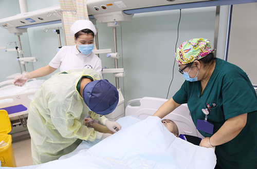 记上海市社会医疗机构协会第三届上药杯优秀