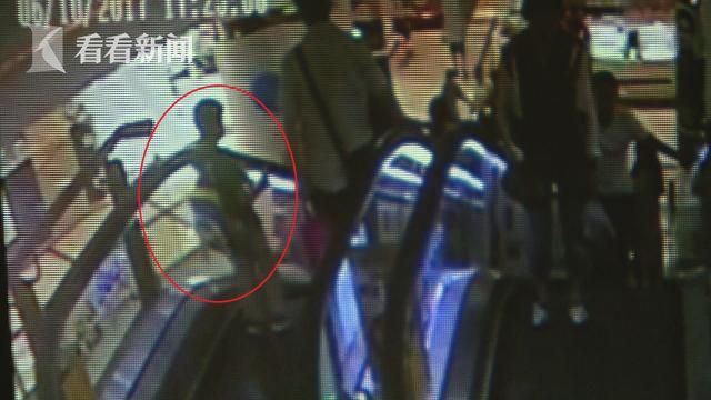 电动扶梯能把孩子的脚趾夹掉 这是真的么?