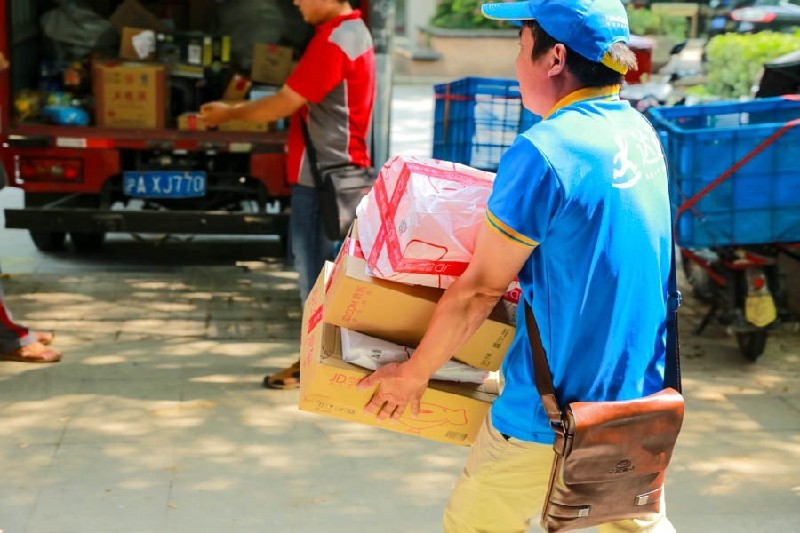 做同城配送炼成618单王 这位达达骑士有自