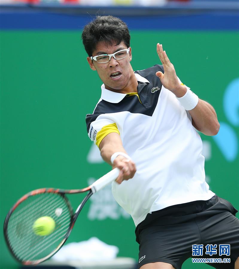 (体育)(1)网球--上海大师赛:郑泫胜阿古特