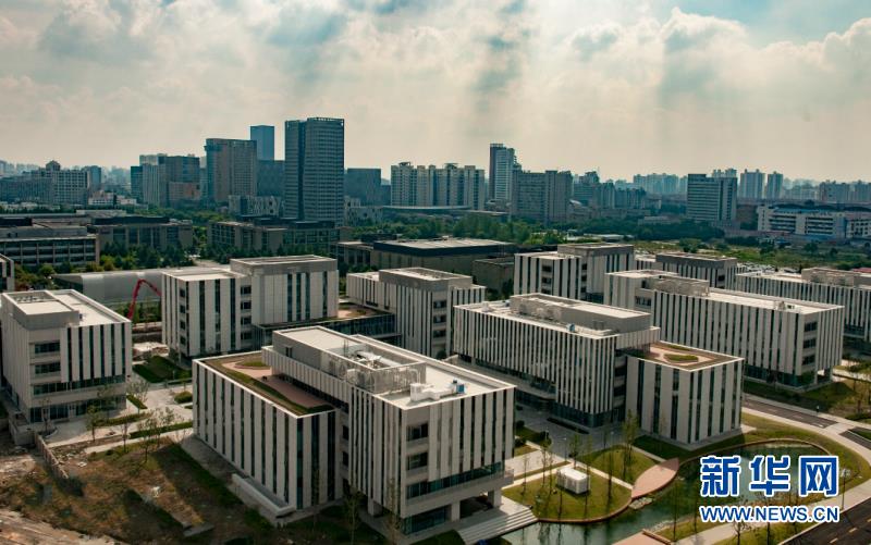 服务永无止境 --上海漕河泾开发区探索科创服务