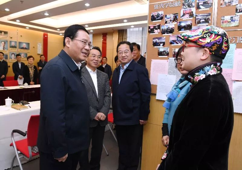 上海市委书记李强首次调研,去了这个街道!