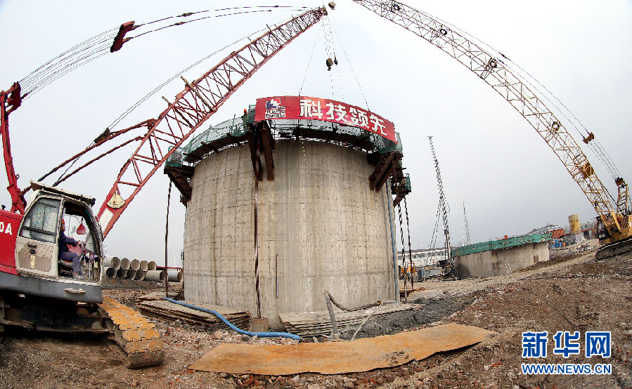 镇江大港水厂取水工程超深双沉井成功下沉到位