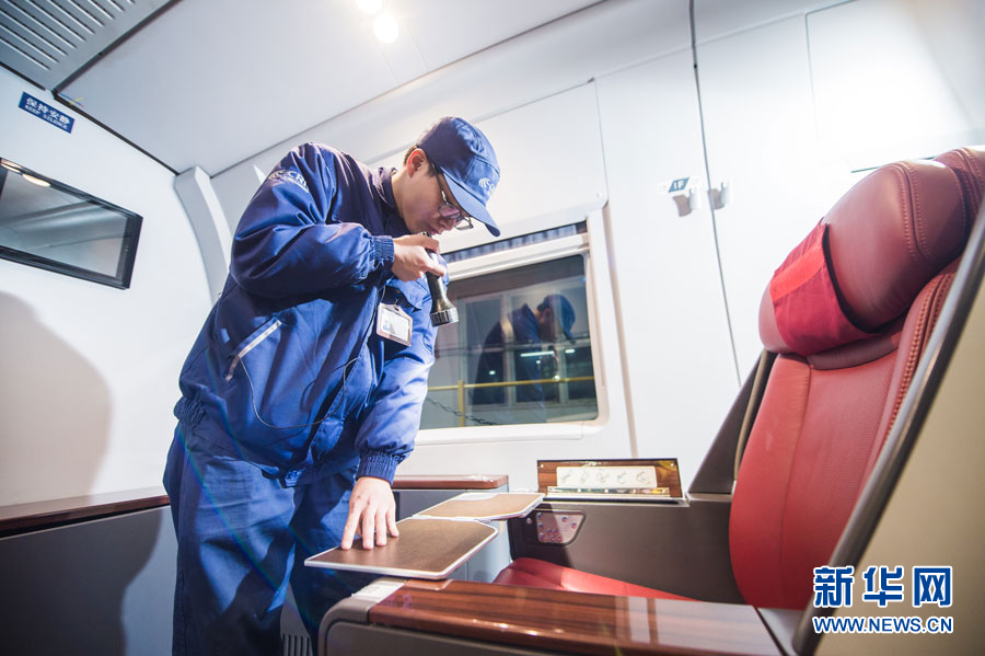 【新春走基层】高铁医生护航温暖回家路