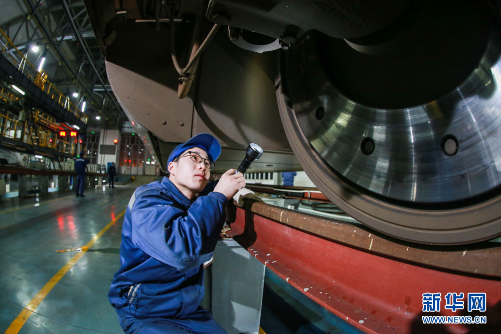 【新春走基层】高铁医生护航温暖回家路
