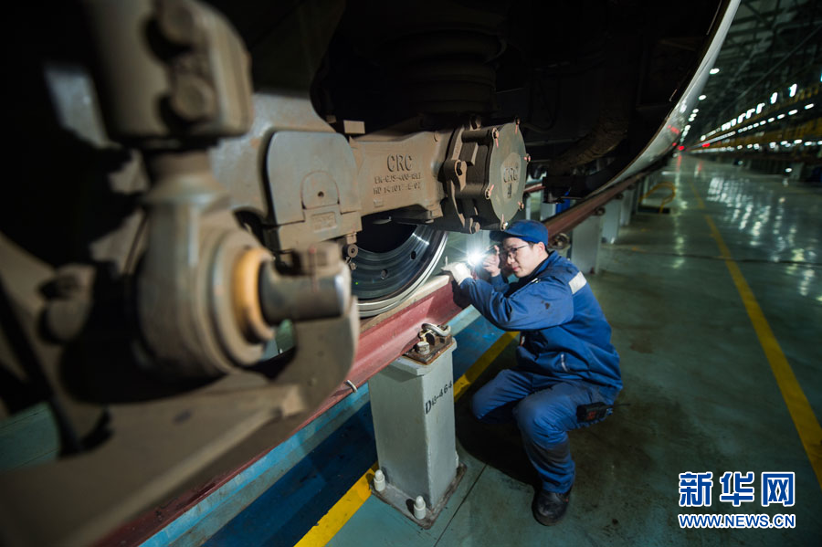 【新春走基层】高铁医生护航温暖回家路