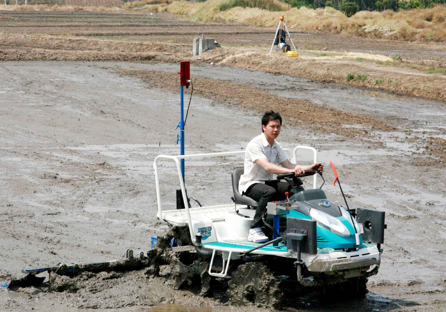 【日本水田平整器视频