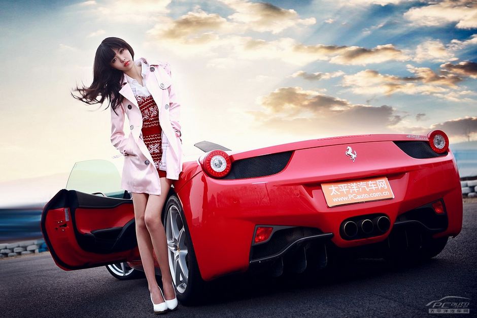 <em>美女</em>豪车<em>秀色</em>可餐