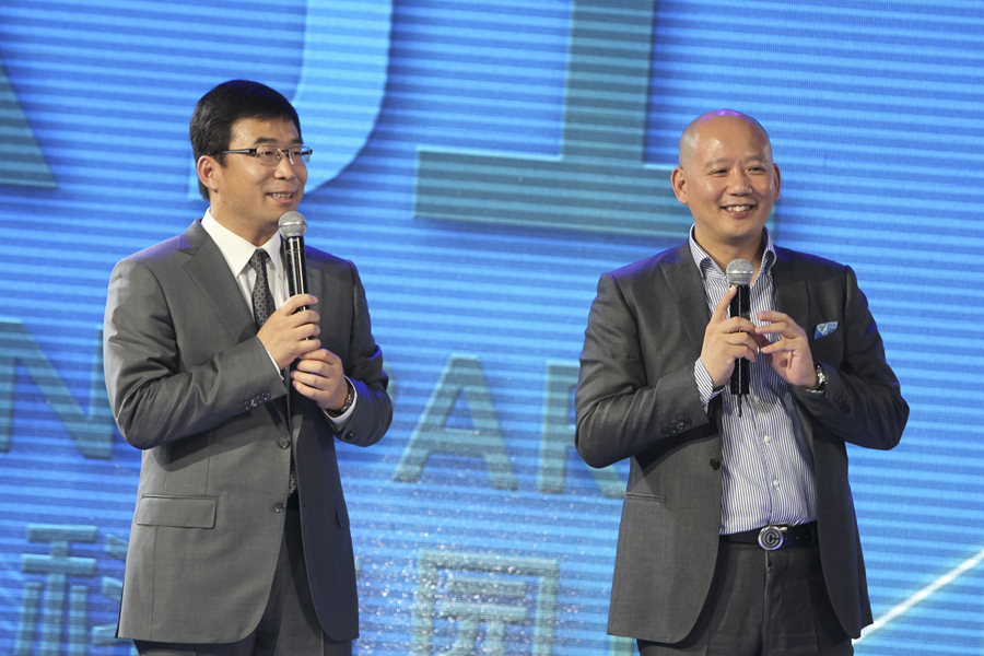 上海张江(集团)有限公司总经理丁磊与著名主持